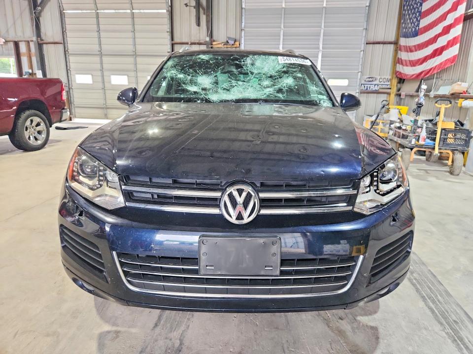 2014 Volkswagen Touareg VIN WVGEP9BPXED013575 COPART salvage auction — HAIL, Mo - Salvage Certificate Of Title, sold $1,550 on 2026-07-28 (photo 5)