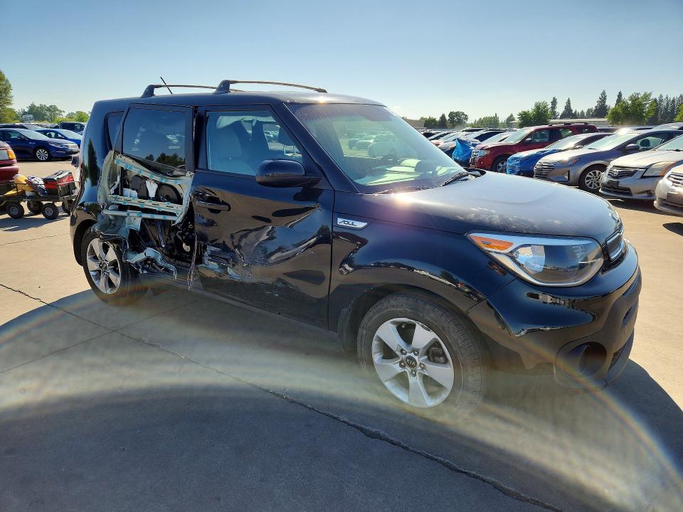 2018 Kia Soul VIN KNDJN2A2XJ7560862 COPART salvage auction — SIDE, Or - Salvage Title Certificate, sold $1,500 on 2026-07-27 (photo 4)