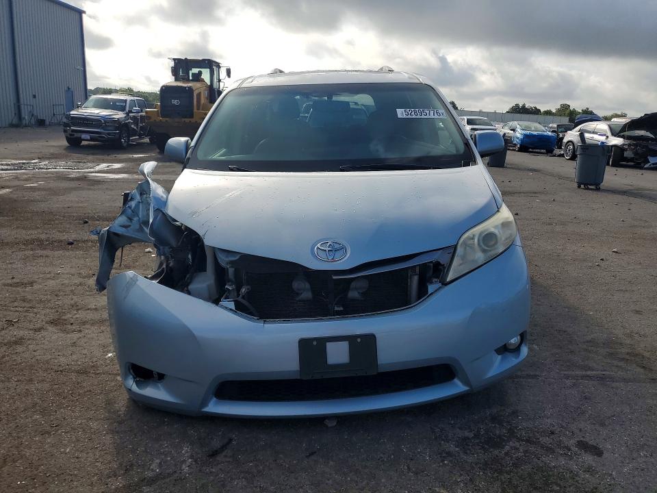 2015 Toyota Sienna VIN 5TDYK3DC4FS530027 COPART salvage auction — FRONT END, Fl - Cert Of Title Slvg Rebuildable, sold $5,000 on 2026-07-13 (photo 5)