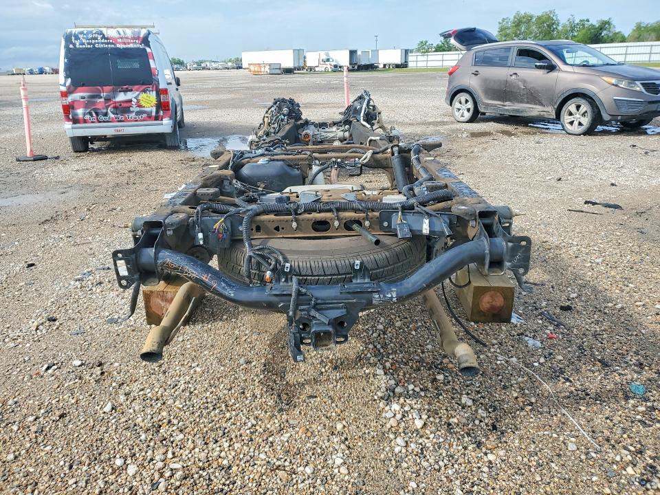 2024 Chevrolet Silverado VIN 2GCUDJEDXR1158600 COPART salvage auction — STRIPPED, Tx - Nonrepairable Title, sold $1,450 on 2026-07-02 (photo 6)