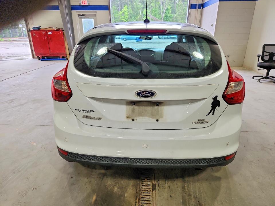 2014 Ford Focus VIN 1FADP3K22EL320011 COPART salvage auction — MINOR DENT/SCRATCHES, VA - CERTIFICATE OF TITLE, sold $450 on 2026-07-02 (photo 6)