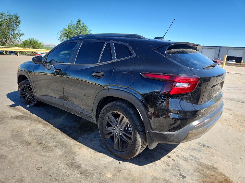 2026 Chevrolet Trax VIN KL77LKEP7TC122846 COPART salvage auction — SIDE, Nm - Cert Of Title-Salvage, sold $6,700 on 2026-07-13 (photo 2)