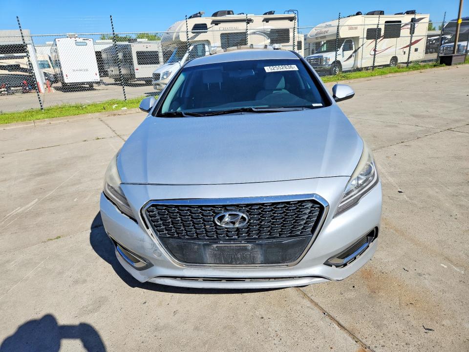 2017 Hyundai VIN KMHE24L18HA057642 COPART salvage auction — REAR END, CA - SALVAGE CERTIFICATE, sold $600 on 2026-07-27 (photo 5)