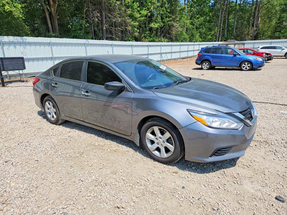 2016 Nissan Altima VIN 1N4AL3AP6GN350230 COPART salvage auction — SIDE, Mt - Dealer Only Salvage Title, sold $575 on 2026-07-12 (photo 4)