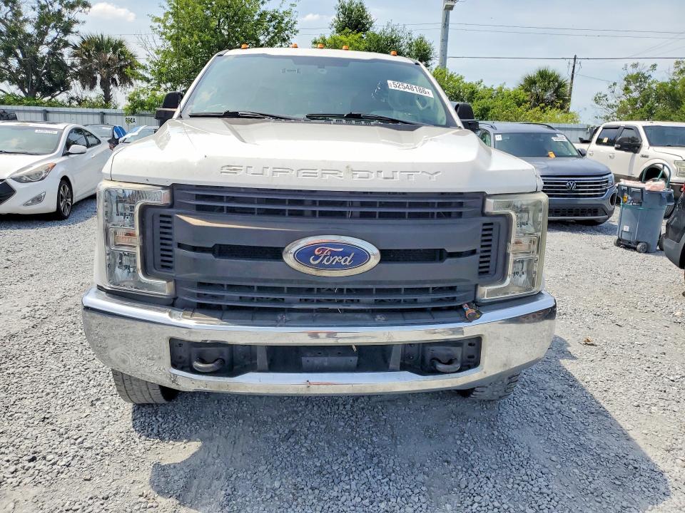 2019 Ford F350 VIN 1FD8W3HT0KEC51605 COPART salvage auction — MINOR DENT/SCRATCHES, Fl - Certificate Of Title, sold $12,500 on 2026-07-08 (photo 5)