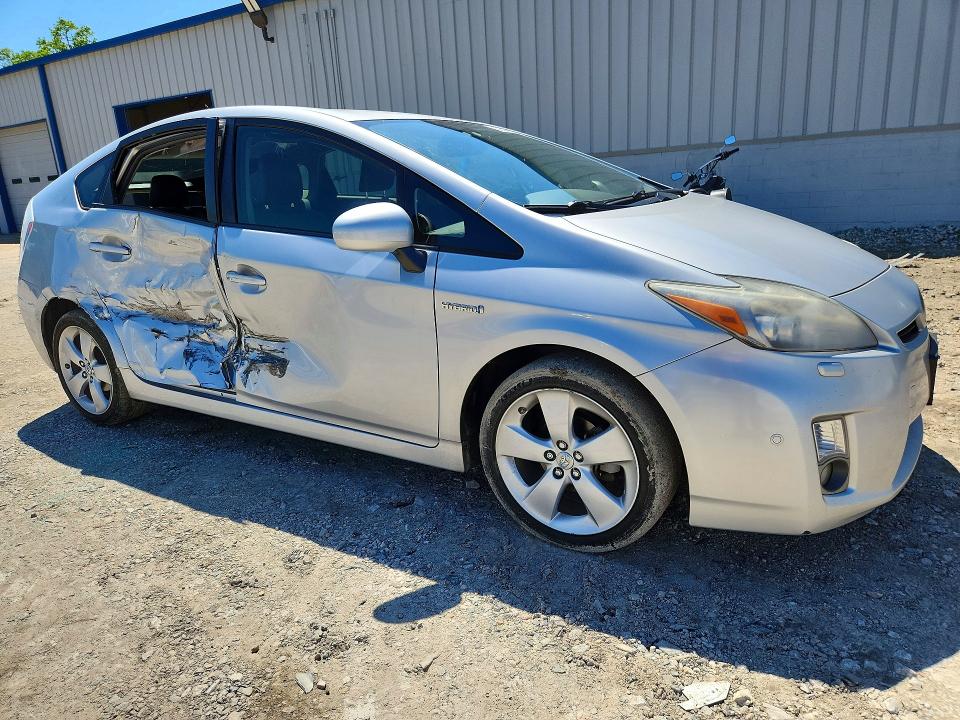 2010 Toyota Prius v VIN JTDKN3DU0A1034072 COPART salvage auction — SIDE, Va - Cert Of Title - Salvage, sold $1,900 on 2026-07-28 (photo 4)