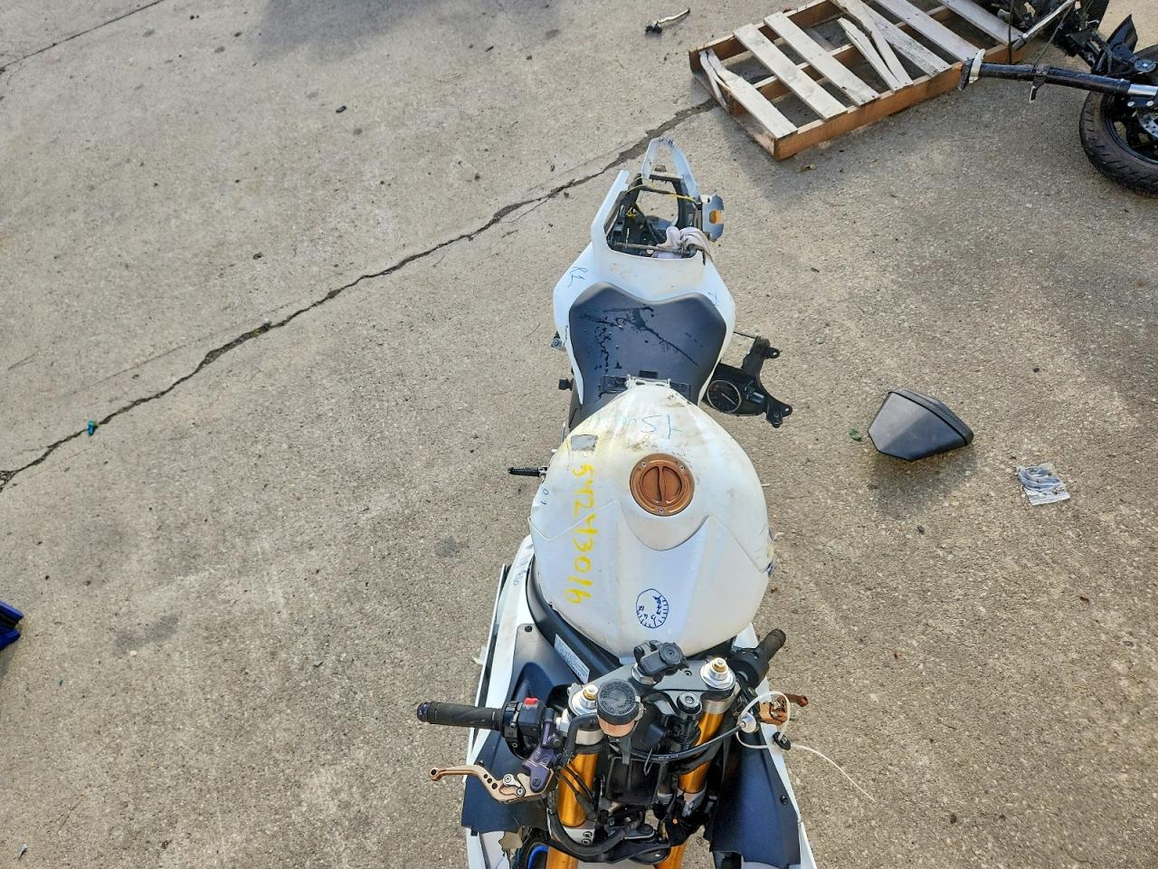 2007 Yamaha YZFR6 VIN JYARJ12E77A019180 COPART salvage auction — All Over, MI - CERTIFICATE OF TITLE, sold $825 on 2026-07-02 (photo 5)