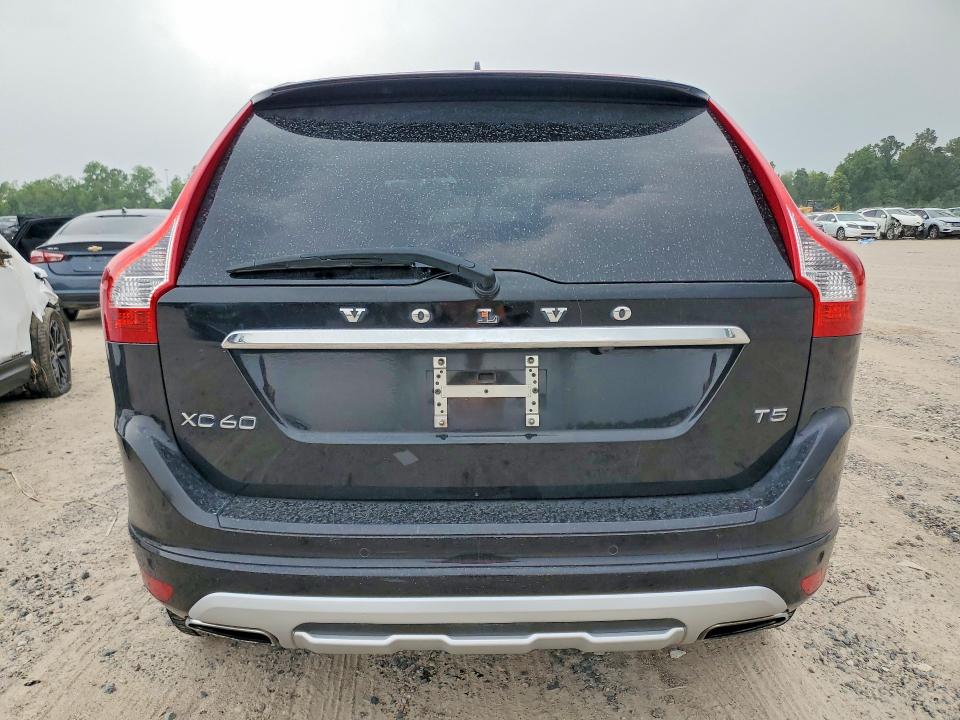 2017 Volvo VIN YV440MDR8H2081666 COPART salvage auction — FRONT END, Tx - Salvage Vehicle Title, sold $2,800 on 2026-07-21 (photo 6)