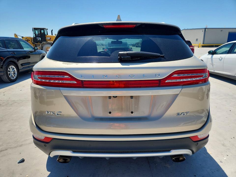 2017 Lincoln Mkc VIN 5LMCJ1C96HUL50210 COPART salvage auction — HAIL, Tx - Certificate Of Title, sold $175 on 2026-07-17 (photo 6)