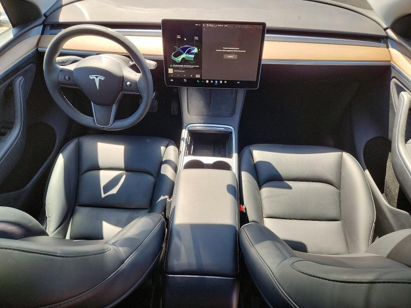 2025 Tesla Model y VIN 7SAYGDEE5SA359052 COPART salvage auction — FRONT END, Ky - Cert Of Title-Salvage Water, sold $14,300 on 2026-07-16 (photo 8)