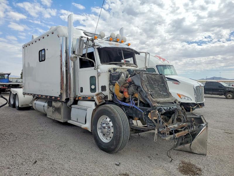2007 Peterbilt 386 VIN 1XPHDB9X87N744105 COPART salvage auction — FRONT END, TX - SALVAGE VEHICLE TITLE, sold $1,550 on 2026-07-30 (photo 1)
