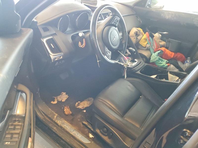 2020 Jaguar E-pace VIN SADFP2FX0L1013128 COPART salvage auction — WATER/FLOOD, Ca - Non-Repairable Vehicle Cert, sold $300 on 2026-07-02 (photo 8)