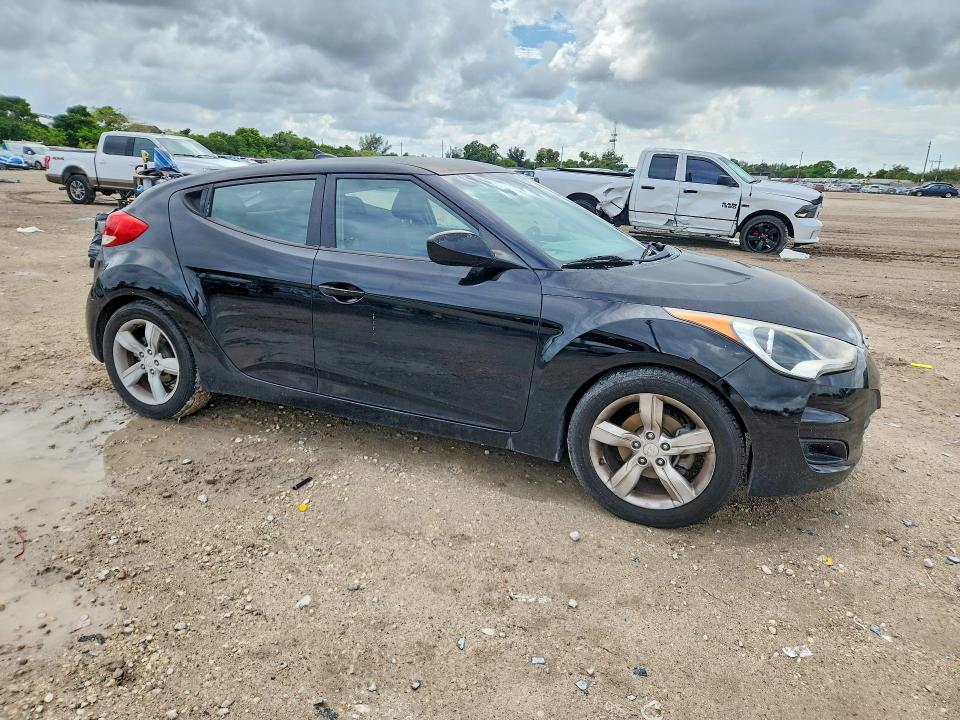 2013 Hyundai VIN KMHTC6AD1DU088043 COPART salvage auction — SIDE, Fl - Cert Of Title Slvg Rebuildable, sold $425 on 2026-07-14 (photo 4)