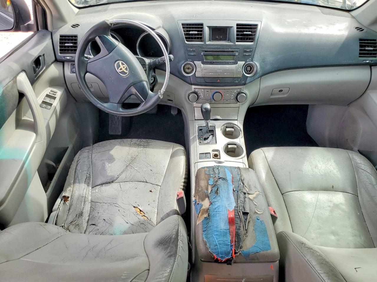 2012 Toyota Highlander VIN 5TDZK3EH5CS073626 COPART salvage auction — Front End, TX - CERTIFICATE OF TITLE (P), sold $3,400 on 2026-07-09 (photo 8)