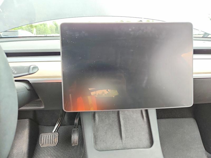 2021 Tesla Model y VIN 5YJYGDEE8MF241337 COPART salvage auction — REAR END, IN - CERT OF TITLE-SALVAGE TITLE, sold $5,100 on 2026-07-02 (photo 9)