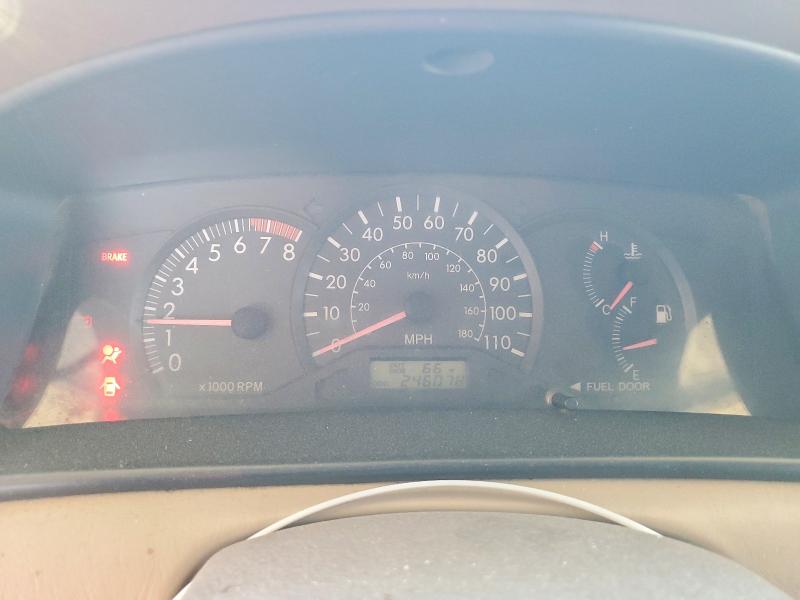 2005 Toyota Corolla VIN 1NXBR32E55Z351832 COPART salvage auction — MINOR DENT/SCRATCHES, Ca - Dis/Dlr/Exp App For Dup Clean, sold $575 on 2026-07-02 (photo 9)