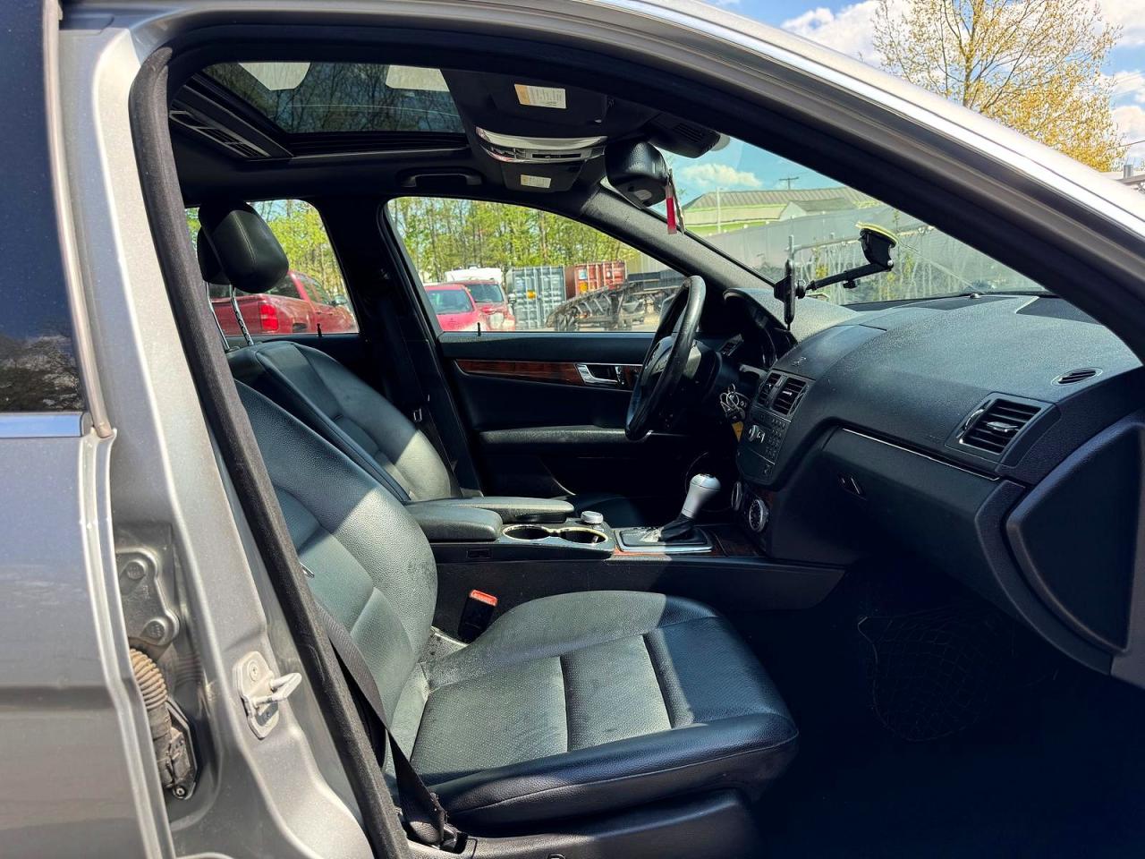 2010 Mercedes-Benz C-Class VIN WDDGF8BB7AF451845 COPART salvage auction — Minor Dent/Scratches, MA - CERTIFICATE OF TITLE, sold $1,700 on 2026-07-01 (photo 7)