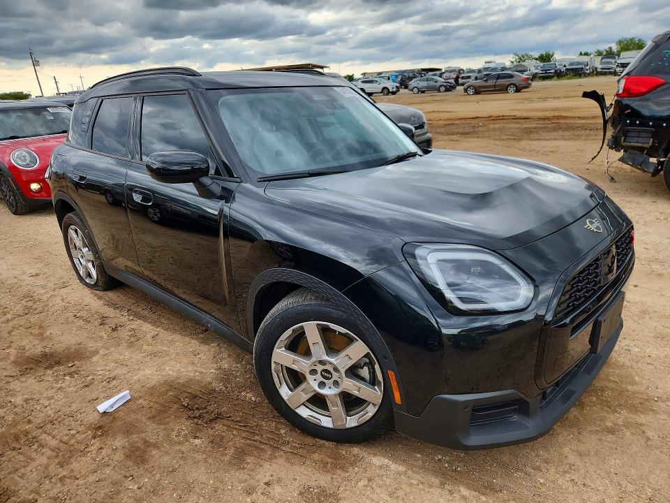 2025 Mini Cooper VIN WMZ23GA03S7P95403 COPART salvage auction — UNDERCARRIAGE, Tx - Salvage Vehicle Title, sold $7,700 on 2026-07-23 (photo 4)