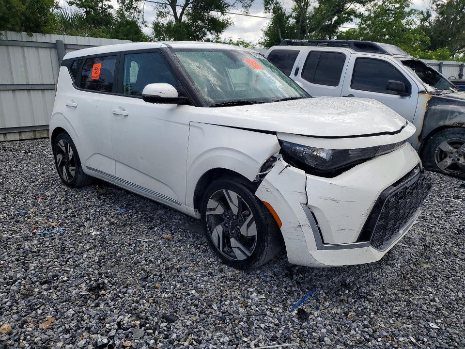 2023 Kia VIN KNDJ53AUXP7868663 COPART salvage auction — FRONT END, Fl - Certificate Of Destruction, sold $3,600 on 2026-07-07 (photo 4)