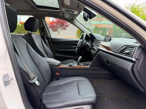 2014 BMW 3er VIN WBA3B3C59EJ979225 COPART salvage auction — MINOR DENT/SCRATCHES, Ct - Certificate Of Title (P), sold $3,850 on 2026-07-09 (photo 6)