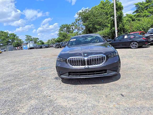 2026 BMW 5er VIN WBA53FJ0XTCW69911 COPART salvage auction — HAIL, Nj - Cert Of Title-Salvage, sold $36,000 on 2026-07-22 (photo 5)
