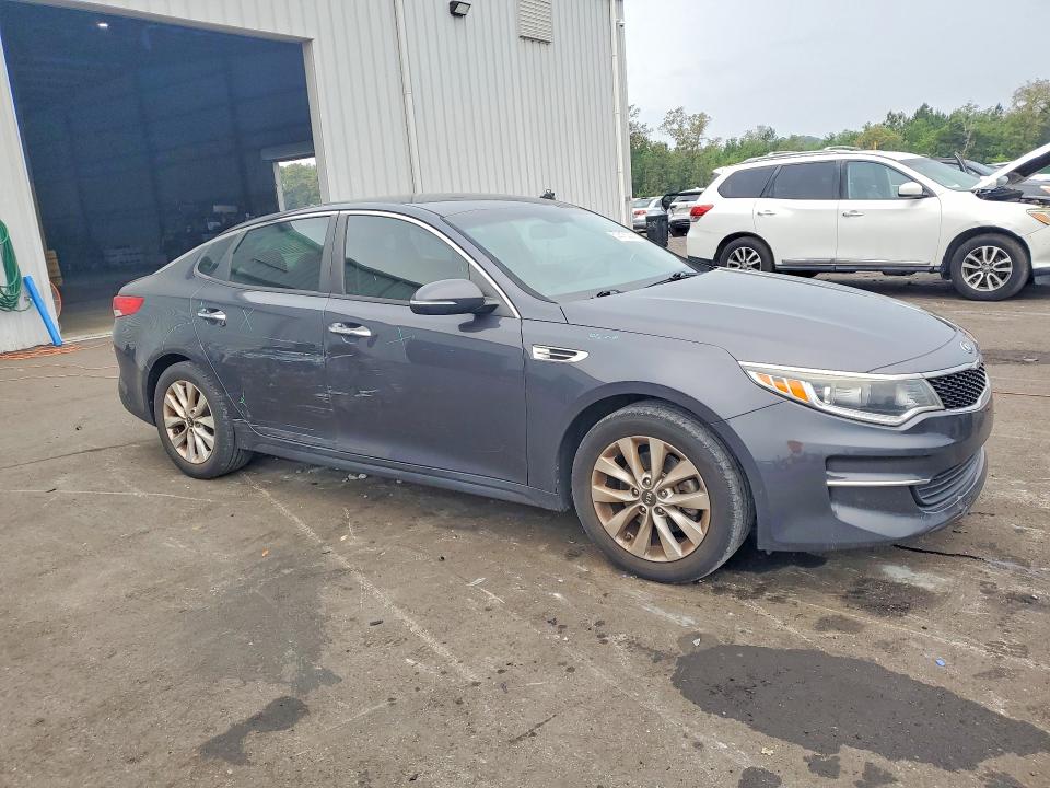 2017 Kia VIN 5XXGT4L31HG130723 COPART salvage auction — SIDE, Fl - Cert Of Title Slvg Rebuildable, sold $2,200 on 2026-07-15 (photo 4)