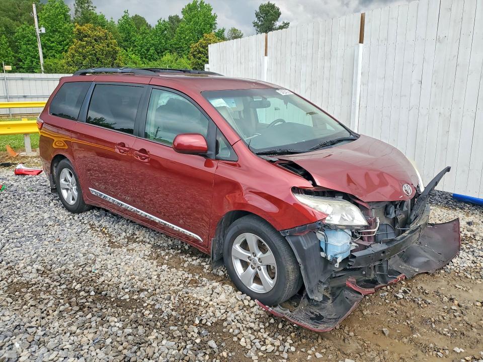 2016 Toyota Sienna VIN 5TDKK3DC0GS709060 COPART salvage auction — FRONT END, Tn - Salvage Certificate, sold $1,250 on 2026-07-28 (photo 4)