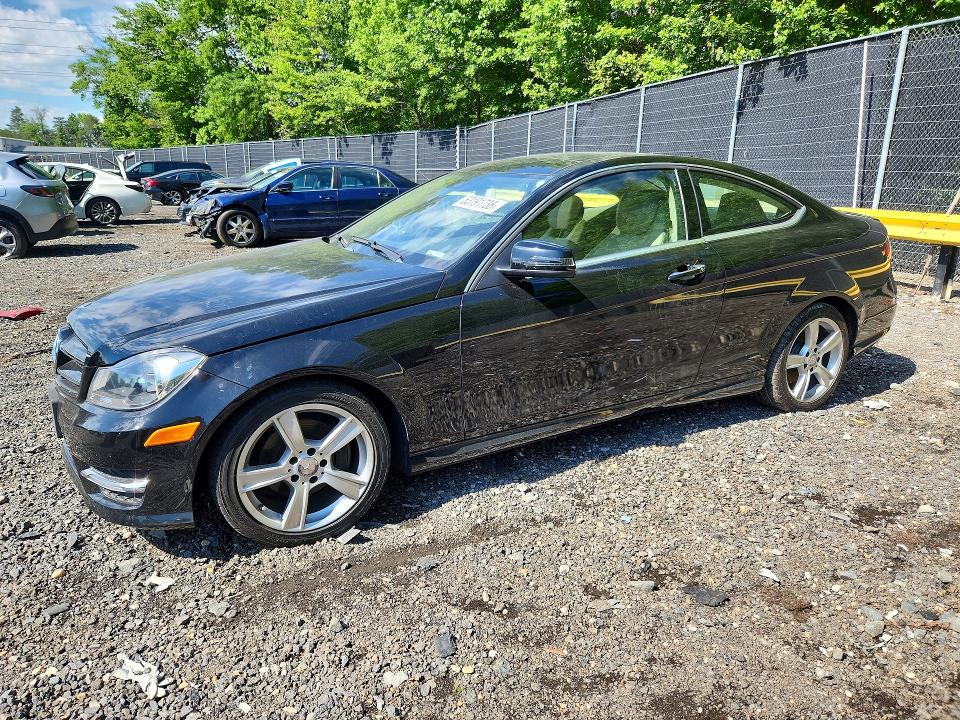 2014 Mercedes-benz C-klasse VIN WDDGJ4HB2EG161527 COPART salvage auction — MECHANICAL, Md - Cert Of Salvage > 75% Damage, sold $650 on 2026-08-04 (photo 1)