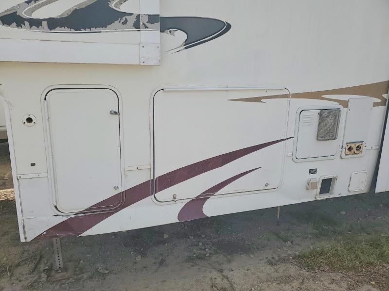 2008 Heartland rv VIN 5SFGF40398E007202 COPART salvage auction — HAIL, KS - CERT OF TITLE-SALVAGE, sold $80 on 2026-09-24 (photo 8)