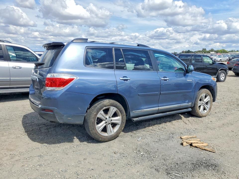 2013 Toyota Highlander VIN 5TDYK3EH7DS140904 COPART salvage auction — FRONT END, Ca - Salvage Certificate, sold $3,350 on 2026-07-09 (photo 3)