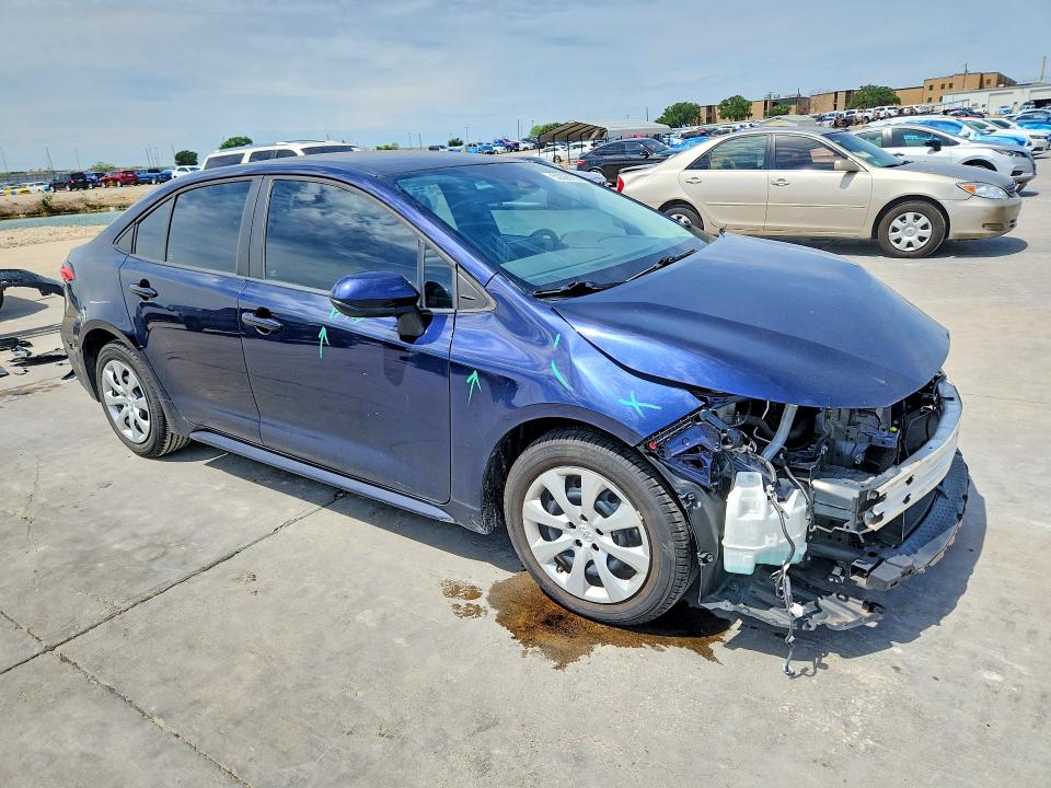 2022 Toyota Corolla VIN 5YFEPMAE7NP333926 COPART salvage auction — FRONT END, Tx - Certificate Of Title, sold $5,800 on 2026-07-02 (photo 4)