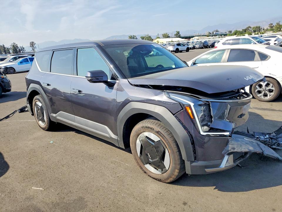 2026 Kia Ev9 VIN 5XYAB5S10TG020541 COPART salvage auction — REAR END, Ca - Salvage Certificate, sold $5,400 on 2026-07-06 (photo 4)