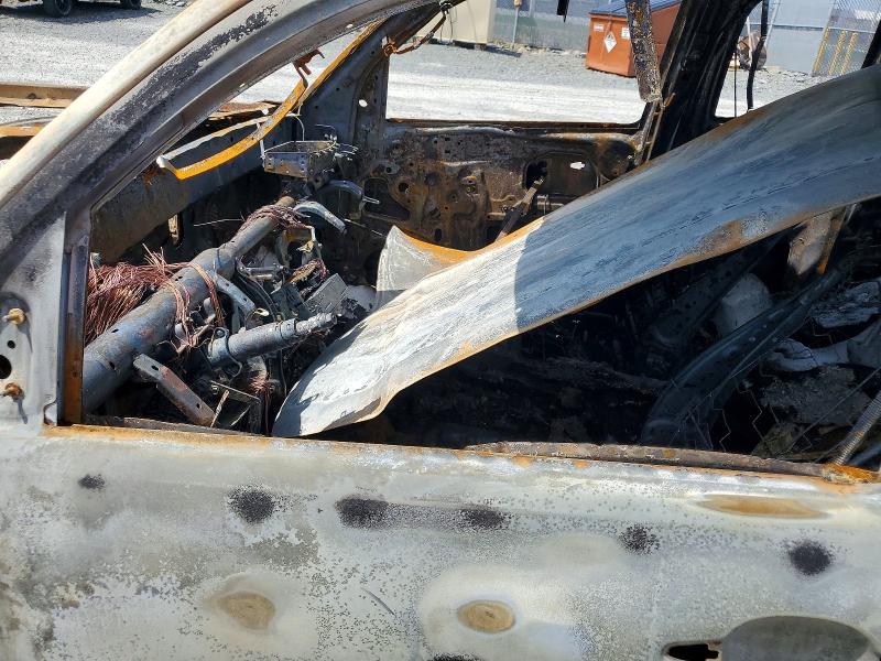 2010 Toyota Tacoma VIN 5TEUU4EN5AZ687432 COPART salvage auction — BURN, Ns - Cert Of Reg - Non-Repairable, sold $375 on 2026-07-02 (photo 7)