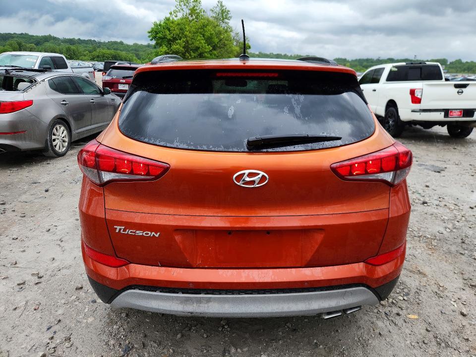2017 Hyundai Tucson VIN KM8J33A28HU557350 COPART salvage auction — FRONT END, Il - Salvage Certificate, sold $3,500 on 2026-07-29 (photo 6)