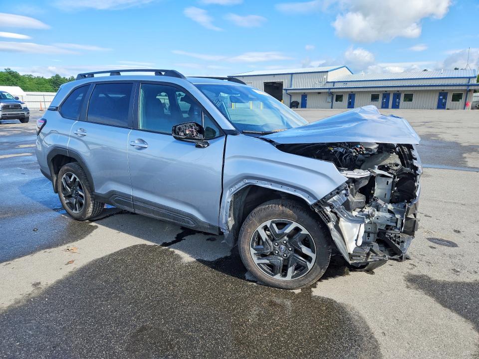2025 Subaru Forester VIN JF2SLDRC4SH495801 COPART salvage auction — FRONT END, Me - Cert Of Title-Salvage Collisio, sold $2,650 on 2026-07-15 (photo 4)