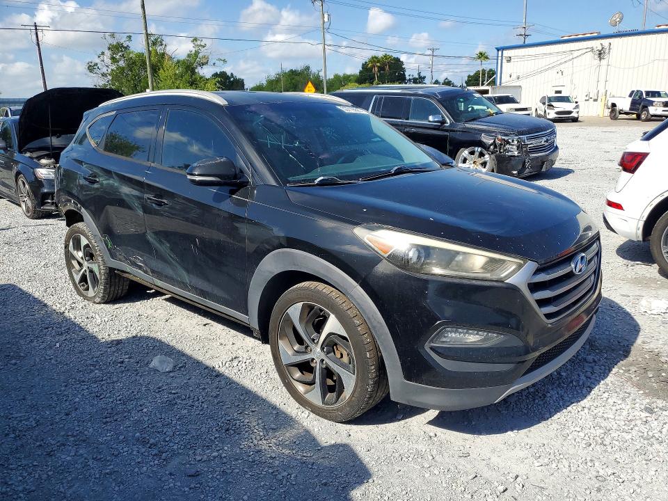 2017 Hyundai Tucson VIN KM8J33A22HU480488 COPART salvage auction — REAR END, Fl - Cert Of Title Slvg Rebuildable, sold $500 on 2026-07-28 (photo 4)