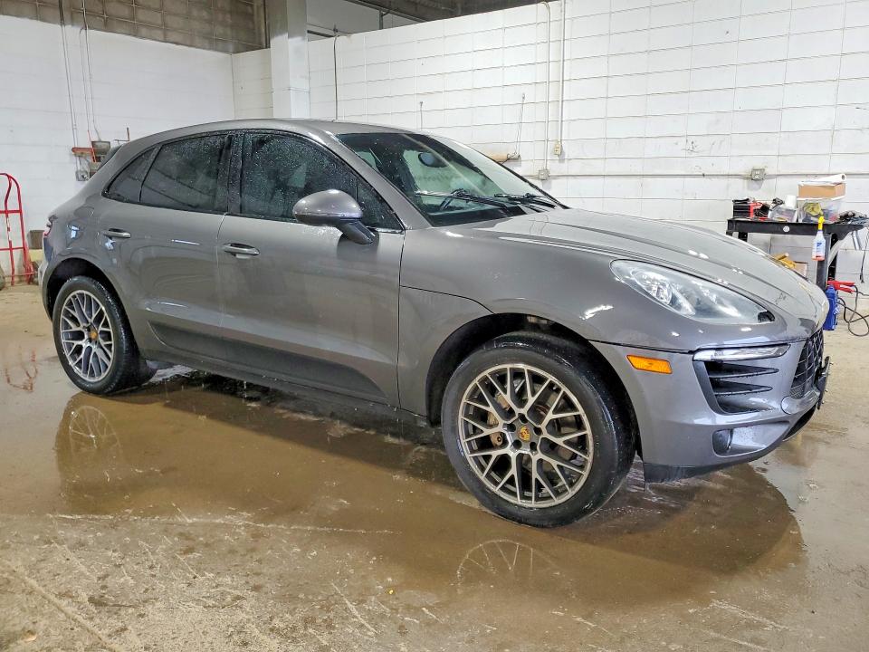 2016 Porsche Macan VIN WP1AB2A51GLB53160 COPART salvage auction — FRONT END, Nj - Certificate Of Title, sold $7,400 on 2026-07-02 (photo 4)