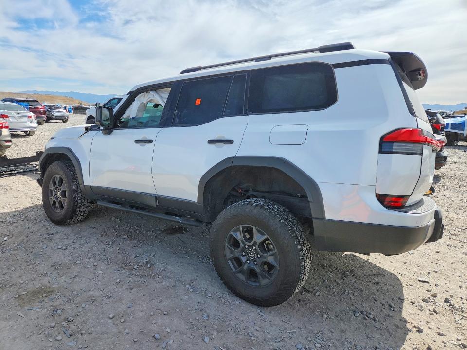 2024 Lexus VIN JTJTBCDX5R5004798 COPART salvage auction — FRONT END, Ut - Salvage Certificate, sold $250 on 2026-07-31 (photo 2)
