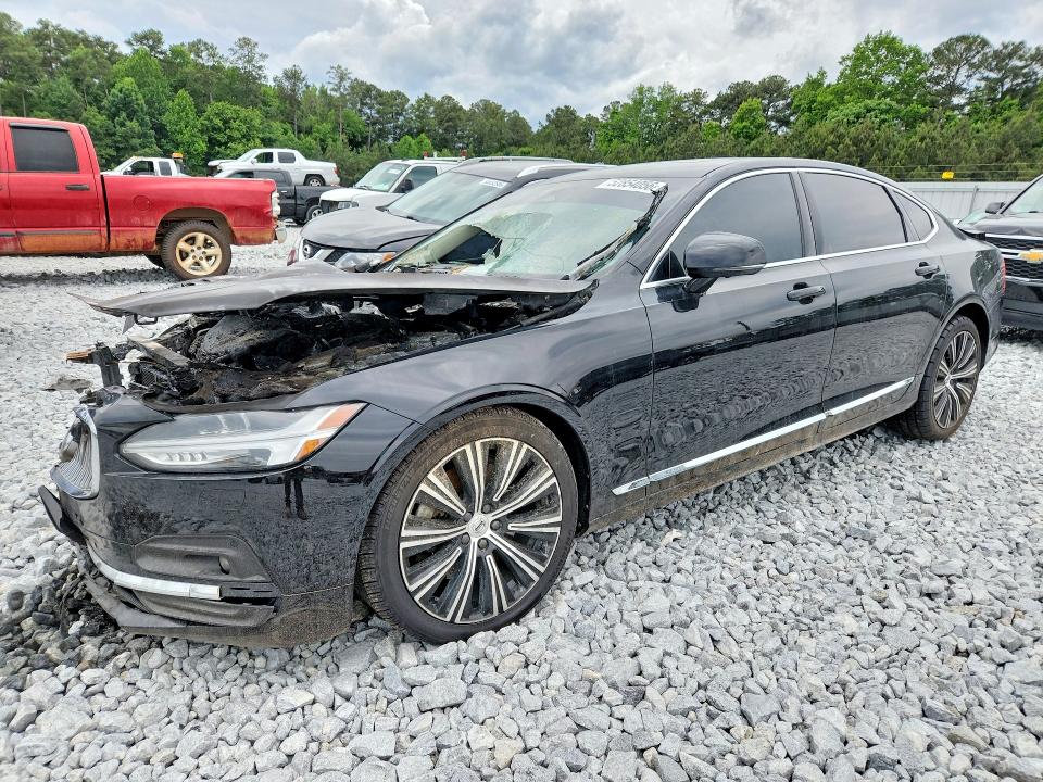 2023 Volvo S90 VIN LVY062MN1PP343555 COPART salvage auction — ENGINE BURN, GA - CERT OF TITLE-SALVAGE, sold $975 on 2026-09-01 (photo 1)
