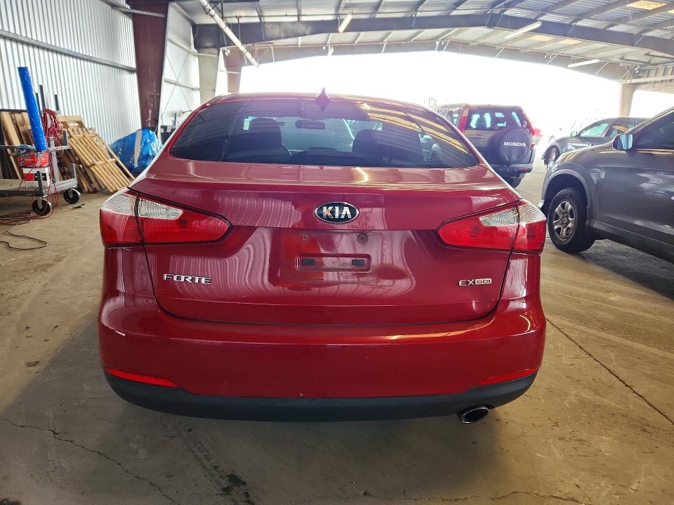 2015 Kia Forte VIN KNAFX4A82F5357982 COPART salvage auction — VANDALISM, Ca - Salvage Certificate, sold $1,450 on 2026-07-16 (photo 6)