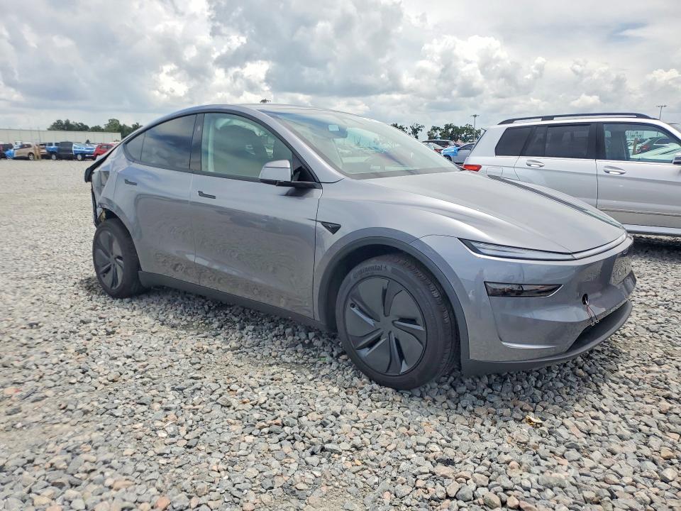2026 Tesla Model y VIN 7SAYGDED2TF525166 COPART salvage auction — REAR END, Fl - Cert Of Title Slvg Rebuildable, sold $20,000 on 2026-07-15 (photo 4)