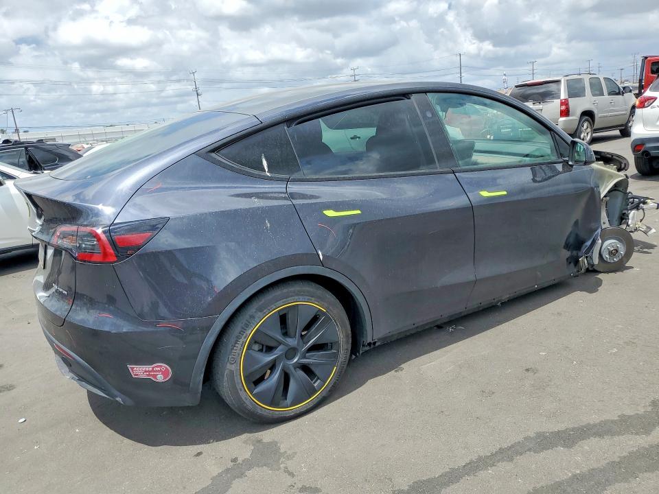 2024 Tesla Model y VIN 7SAYGDEE6RF159293 COPART salvage auction — FRONT END, Ca - Salvage Certificate, sold $10,700 on 2026-07-27 (photo 3)
