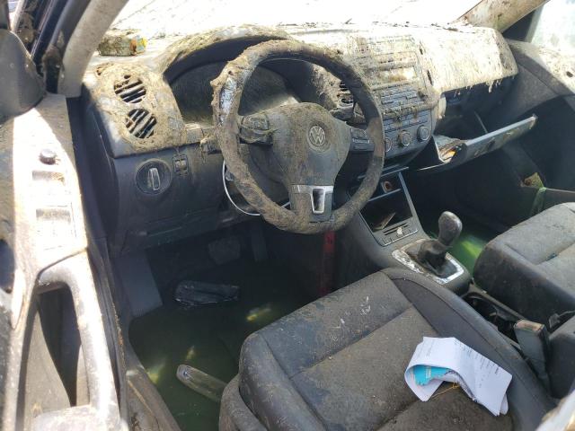 2014 Volkswagen VIN WVGAV3AX5EW519368 COPART salvage auction — WATER/FLOOD, Fl - Cert Of Title-Slvg Rebld Flood, sold $375 on 2026-08-18 (photo 8)