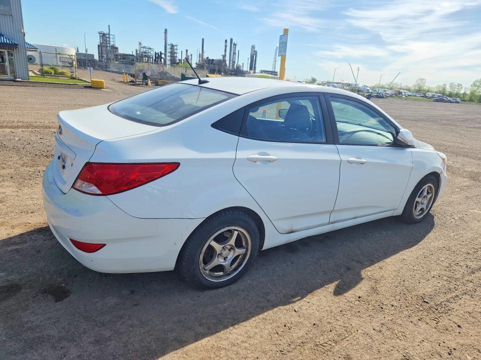 2015 Hyundai Accent VIN KMHCU4AE2FU894731 COPART salvage auction — FRONT END, Qc - Gravement Accidente, sold $1,500 on 2026-07-14 (photo 3)