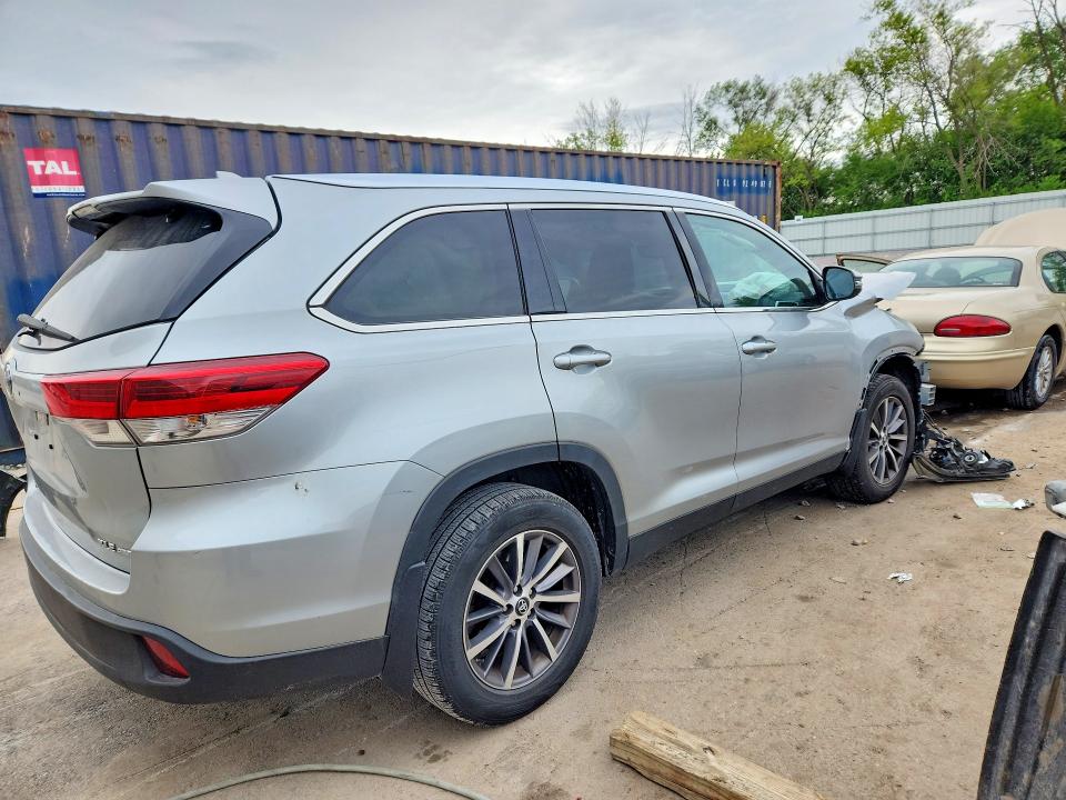 2019 Toyota Highlander VIN 5TDJZRFH3KS595132 COPART salvage auction — FRONT END, Wi - Junked Vehicle Bill Of Sale, sold $6,200 on 2026-07-06 (photo 3)