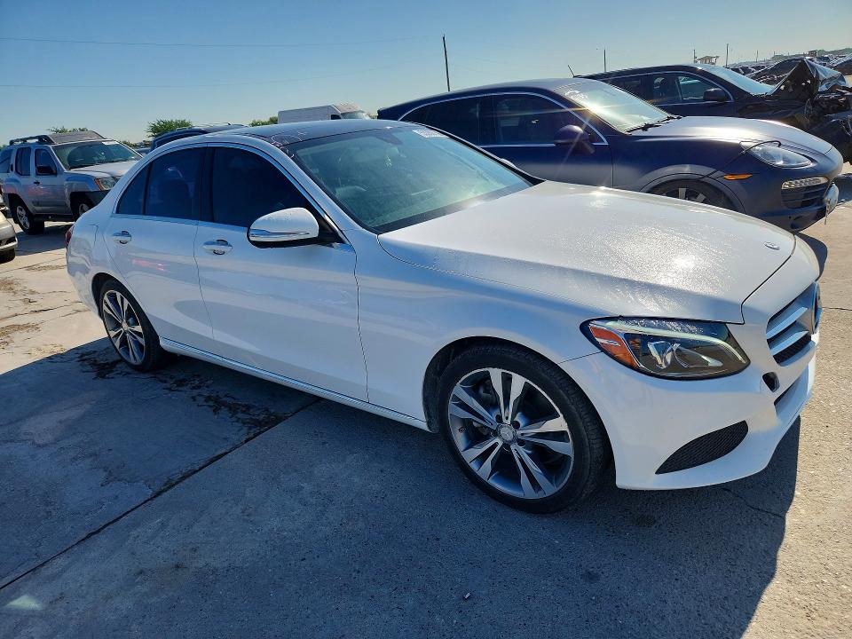 2015 Mercedes-benz C-klasse VIN 55SWF4KB0FU008705 COPART salvage auction — HAIL, Tx - Certificate Of Title, sold $2,100 on 2026-07-09 (photo 4)