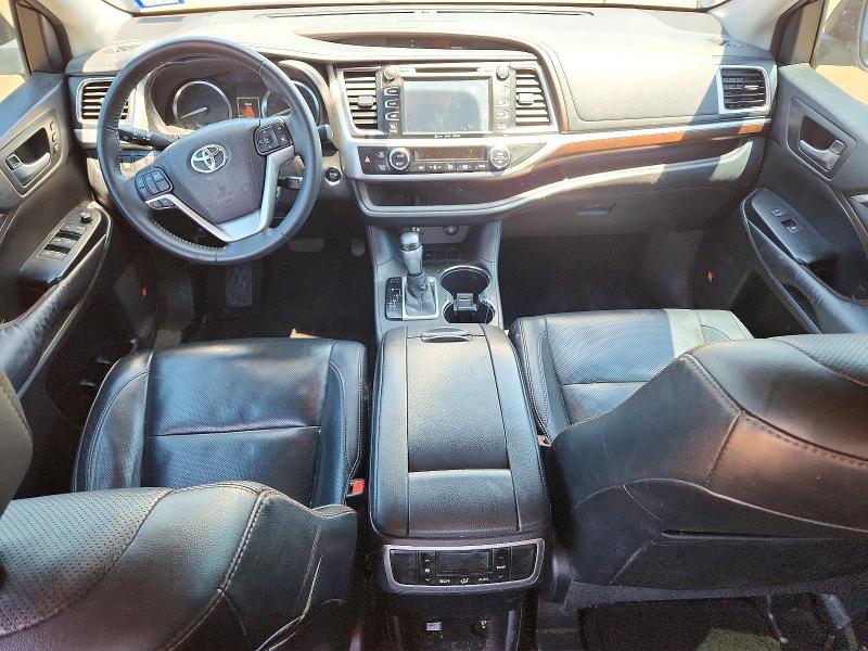 2016 Toyota Highlander VIN 5TDYKRFH0GS147165 COPART salvage auction — FRONT END, TX - SALVAGE VEHICLE TITLE, sold $1,600 on 2026-07-20 (photo 8)