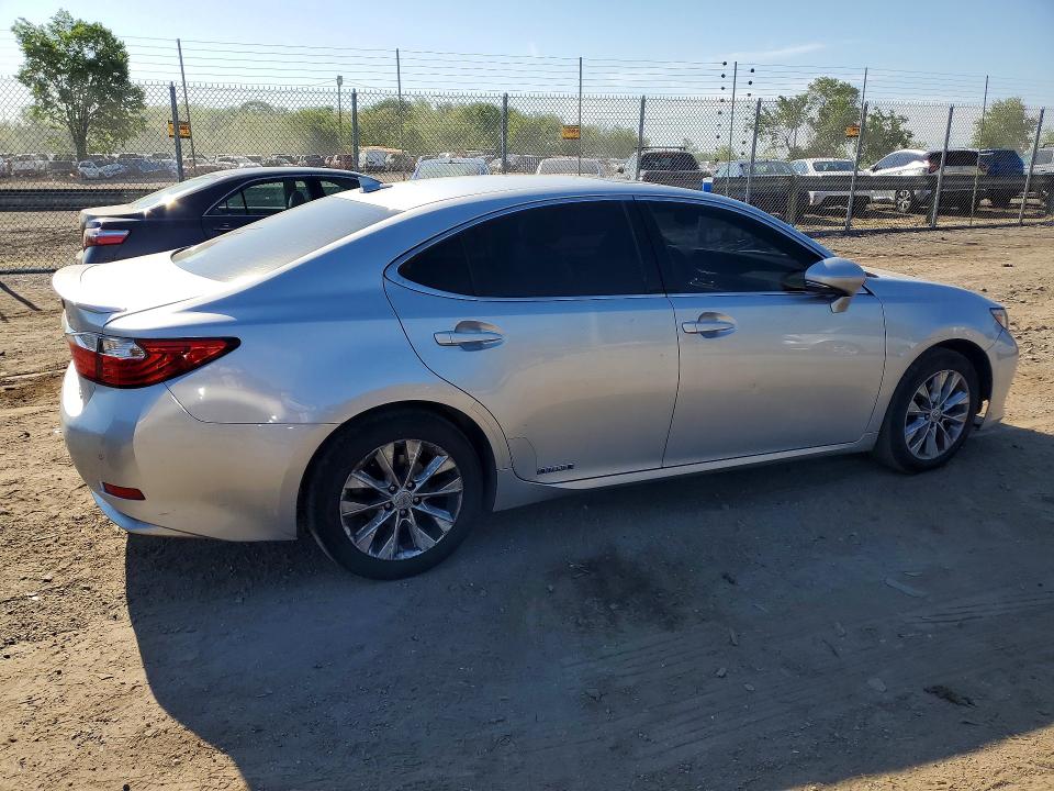 2013 Lexus ES VIN JTHBW1GG7D2015393 COPART salvage auction — REAR END, Md - Cert Of Salvage > 75% Damage, sold $400 on 2026-07-23 (photo 3)