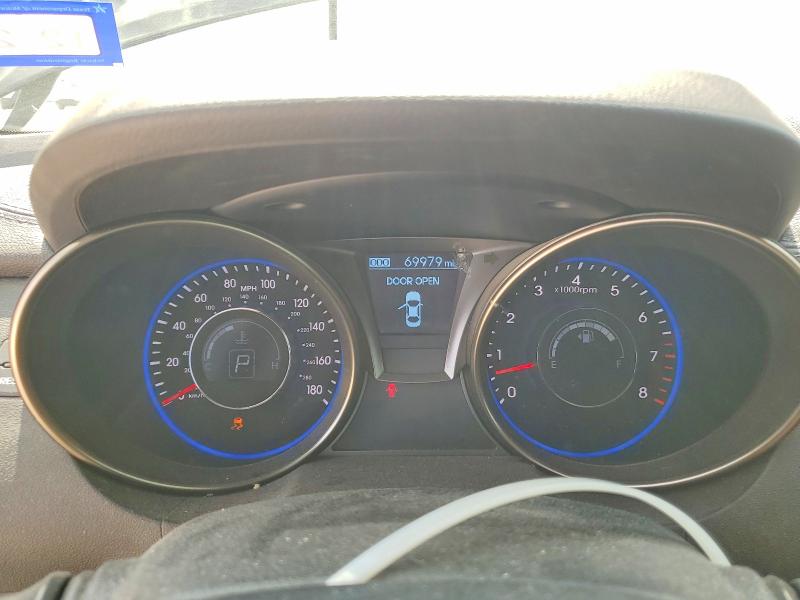 2015 Hyundai Genesis VIN KMHHT6KJ1FU127923 COPART salvage auction — SIDE, Tx - Salvage Vehicle Title, sold $3,000 on 2026-07-16 (photo 9)