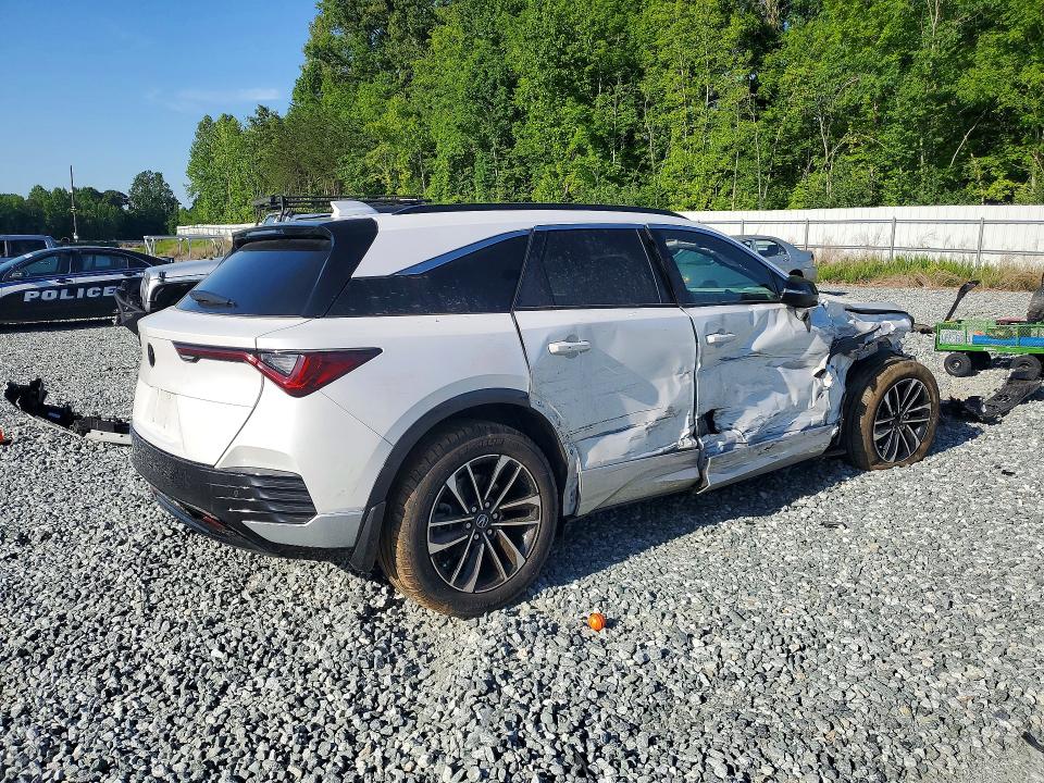 2024 Acura Zdx VIN 4W5KHNRL0RZ504197 COPART salvage auction — SIDE, Nc - Salvage Certificate Of Title, sold $4,150 on 2026-07-22 (photo 3)
